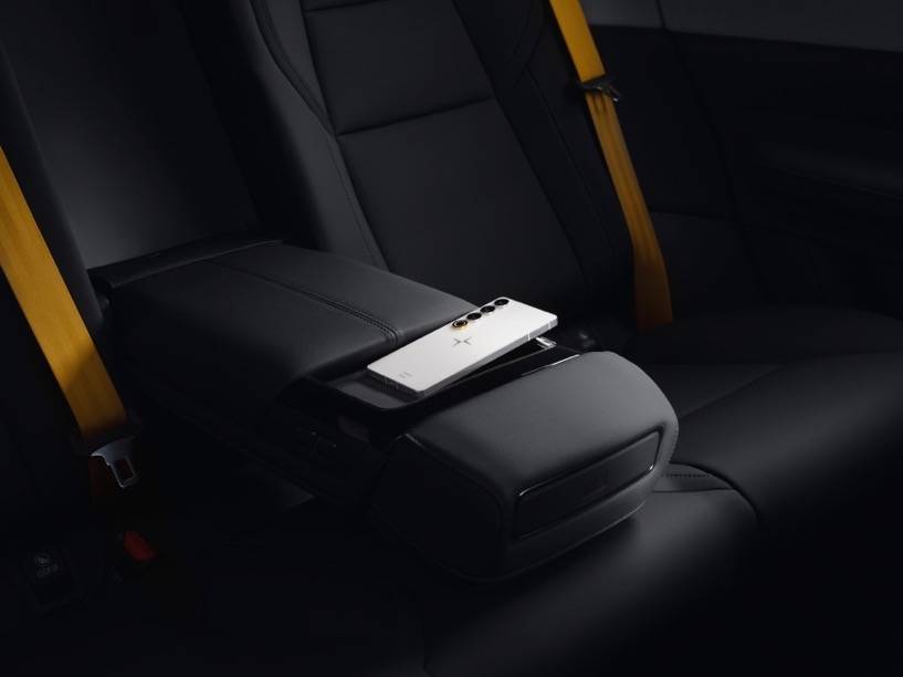 雙星璀璨 Polestar極星加入車手互聯生態圈