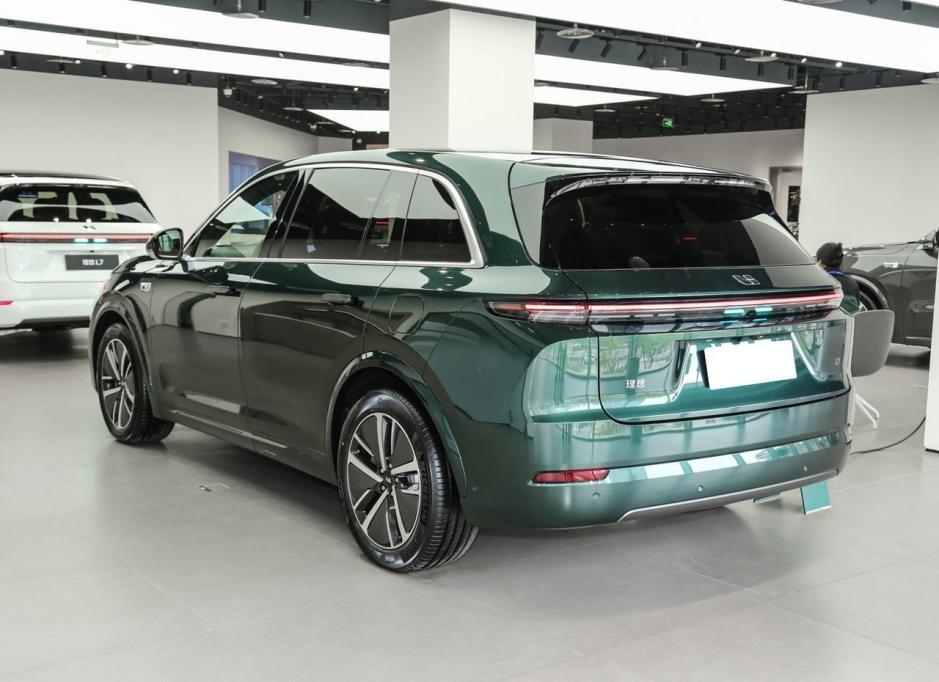 理想L7銷量領(lǐng)先,占據(jù)新能源汽車市場先機