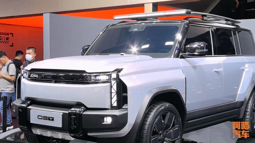 為何純電車都是低趴設(shè)計(jì),很少有方盒子越野車?告訴你原因