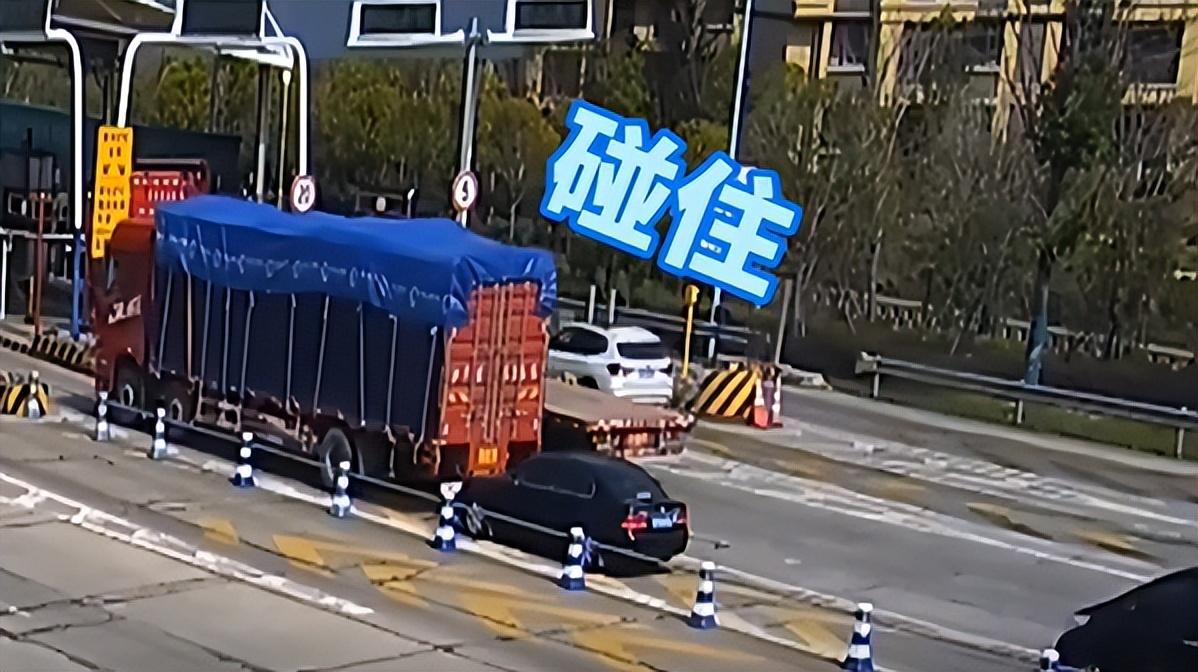 前車(chē)剎車(chē)燈不亮造成追尾,責(zé)任如何劃分,跟6種車(chē)容易追尾要注意