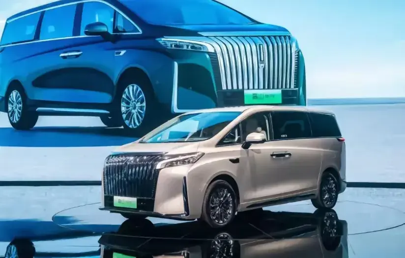 25.98萬?第2代魏派高山偽裝車亮相,還看豐田賽那嗎?