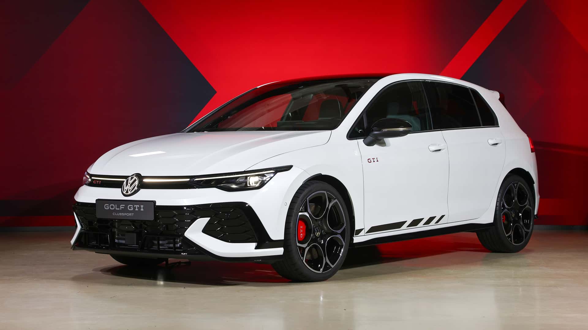 最強(qiáng)前驅(qū)大眾迎來更新,中期改款大眾高爾夫GTI Clubsport正式首發(fā)