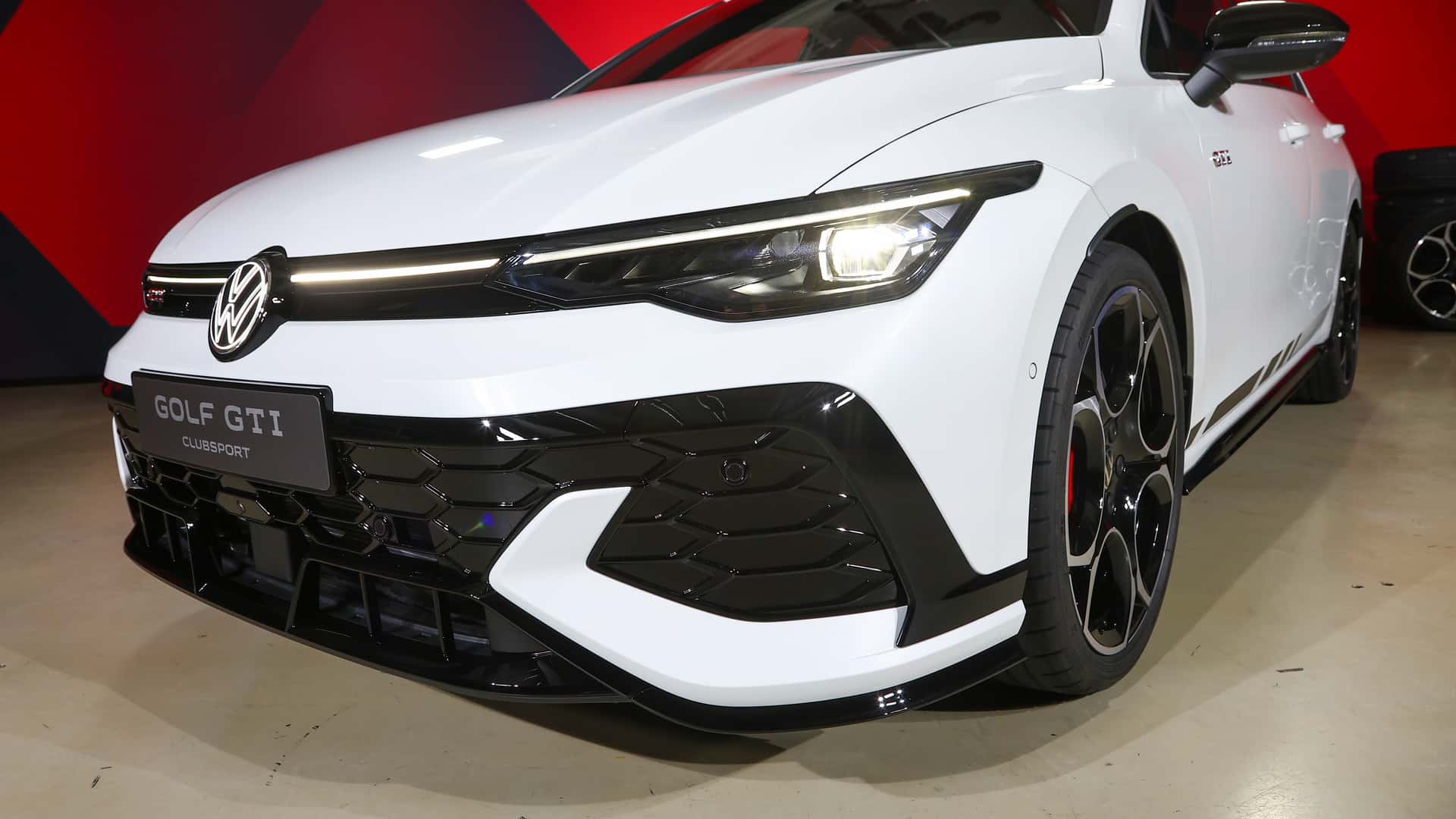 最強(qiáng)前驅(qū)大眾迎來更新,中期改款大眾高爾夫GTI Clubsport正式首發(fā)