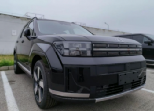 全新現代勝達實車,造型硬派不落俗套,7座空間有限但挺實用