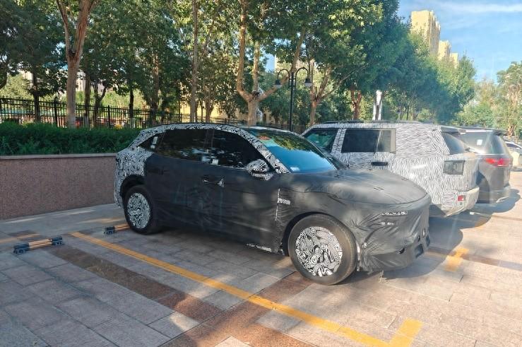 極氪CX1E最新諜照 定位中型SUV 全系搭載800V架構(gòu) 續(xù)航預(yù)計(jì)超過700km