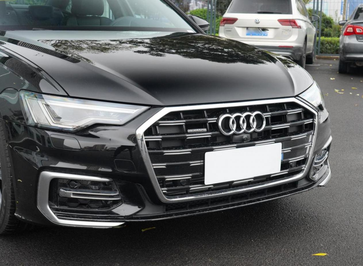 開(kāi)了7年大眾邁騰,如今換成奧迪A6L,車(chē)主:差距顯而易見(jiàn)