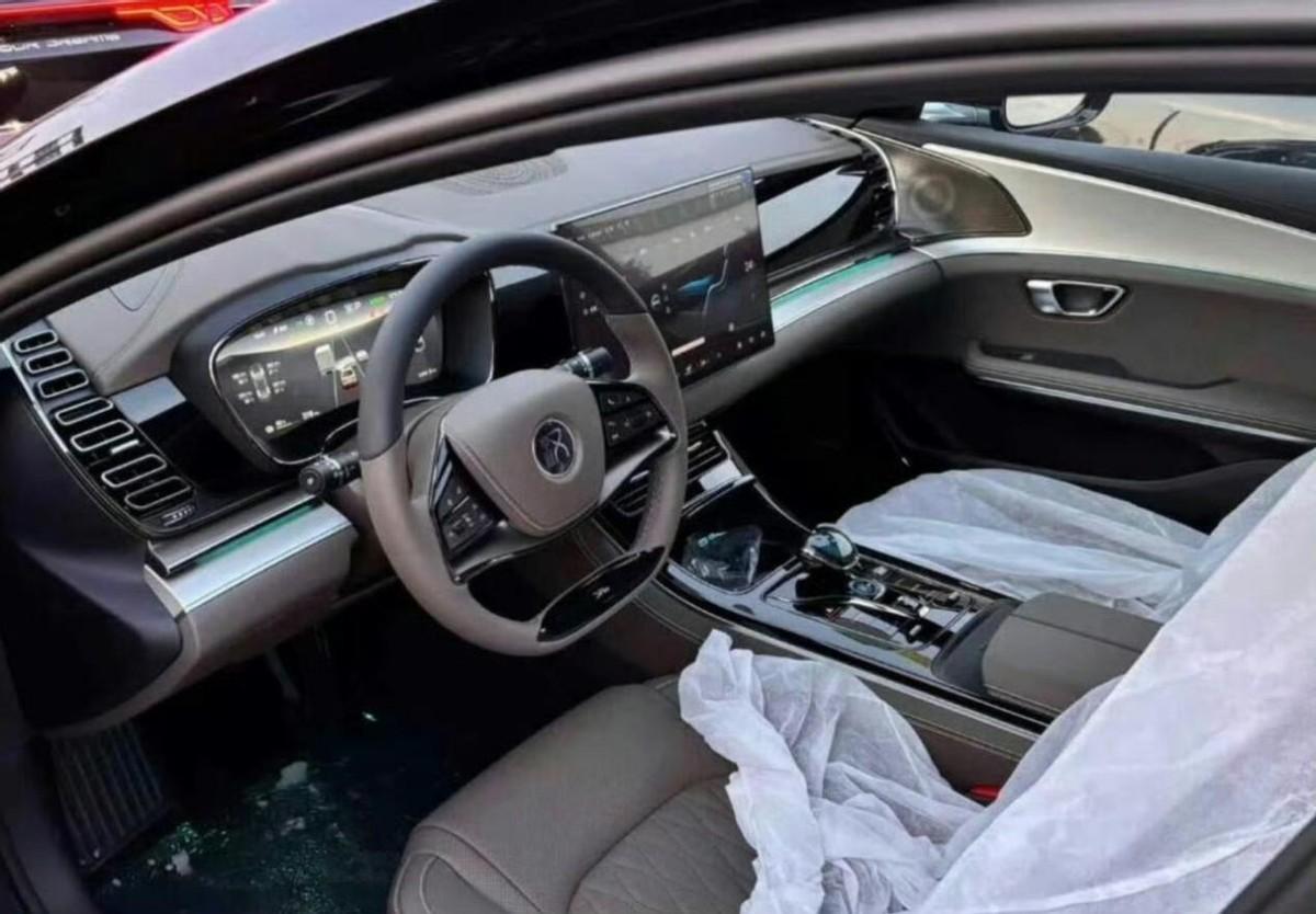 新款比亞迪漢將于9月6日上市,預扣提車價曝光,17.58萬值不值?