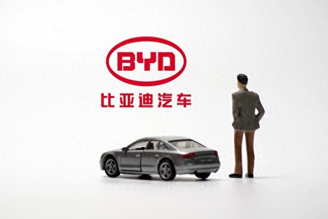 20萬預(yù)算買車糾結(jié)?新能源和燃油車Deepseek都幫你選好了