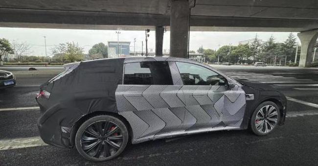 再不拼就遲了!蔚來二季度推多款新車,車機(jī)、智駕全面升級