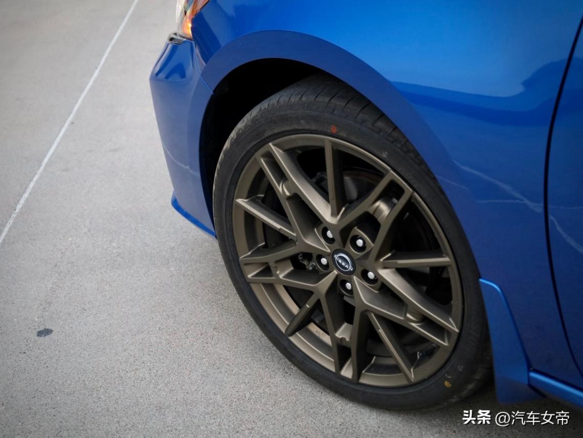 2025 年日產(chǎn) Altima 評測:仍能與凱美瑞和雅閣競爭嗎?