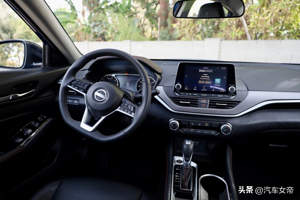 2025 年日產(chǎn) Altima 評測:仍能與凱美瑞和雅閣競爭嗎?