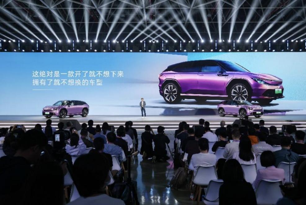 全車多項黑科技加持,廣汽本田P7吹響合資電車反擊號角