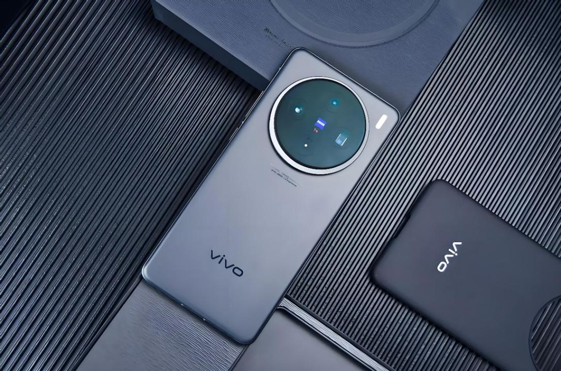 從5199元跌至3729元,16GB+1TB+蔡司影像+100W,vivo拒絕高價低配