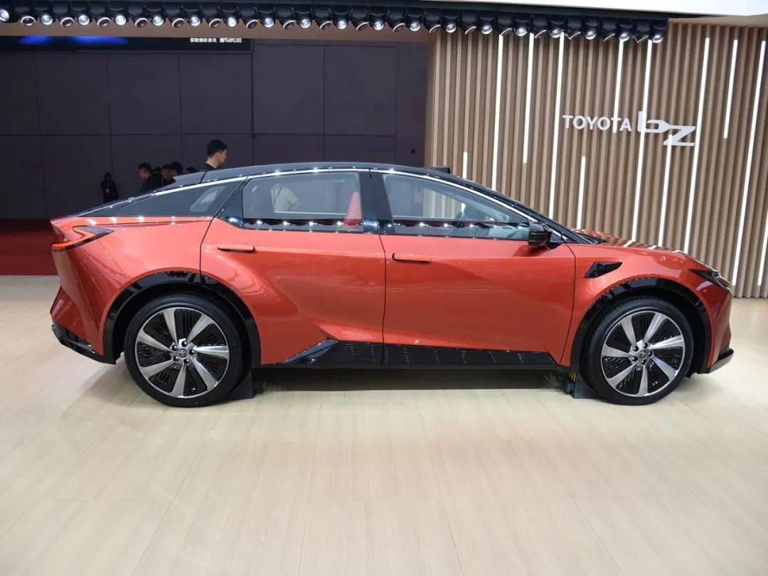 全新酷炫SUV正式下線,6月10幾萬就能買