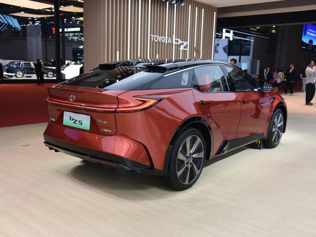 全新酷炫SUV正式下線,6月10幾萬就能買