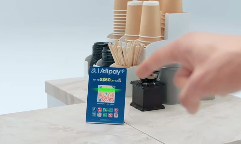 星紀魅族發布StarV下一代AI眼鏡預告 支持眼球追蹤功能